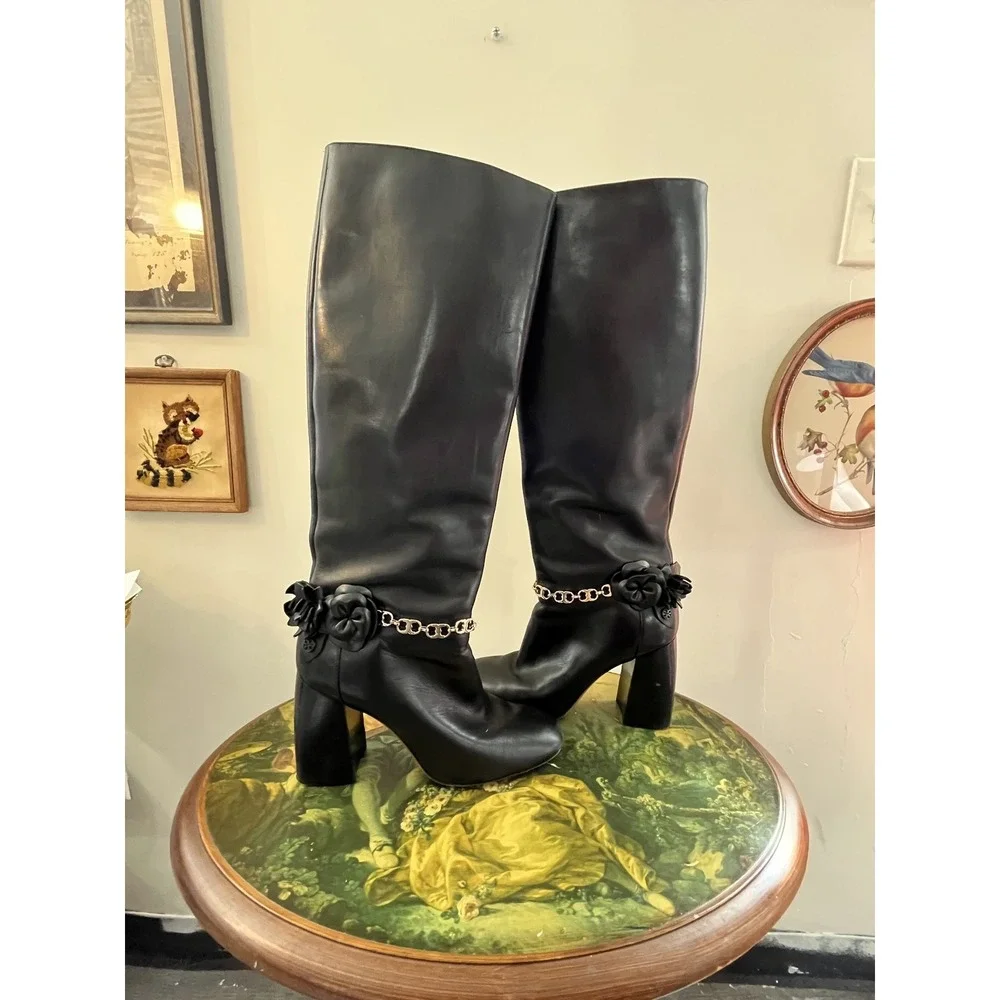Tory Burch Black Leather Flower Chain Link Block Heel Boots Size 8M